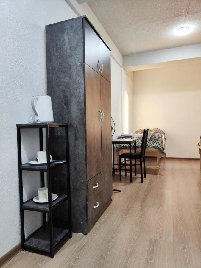 Nomad Inn Biszkek Zewnętrze zdjęcie