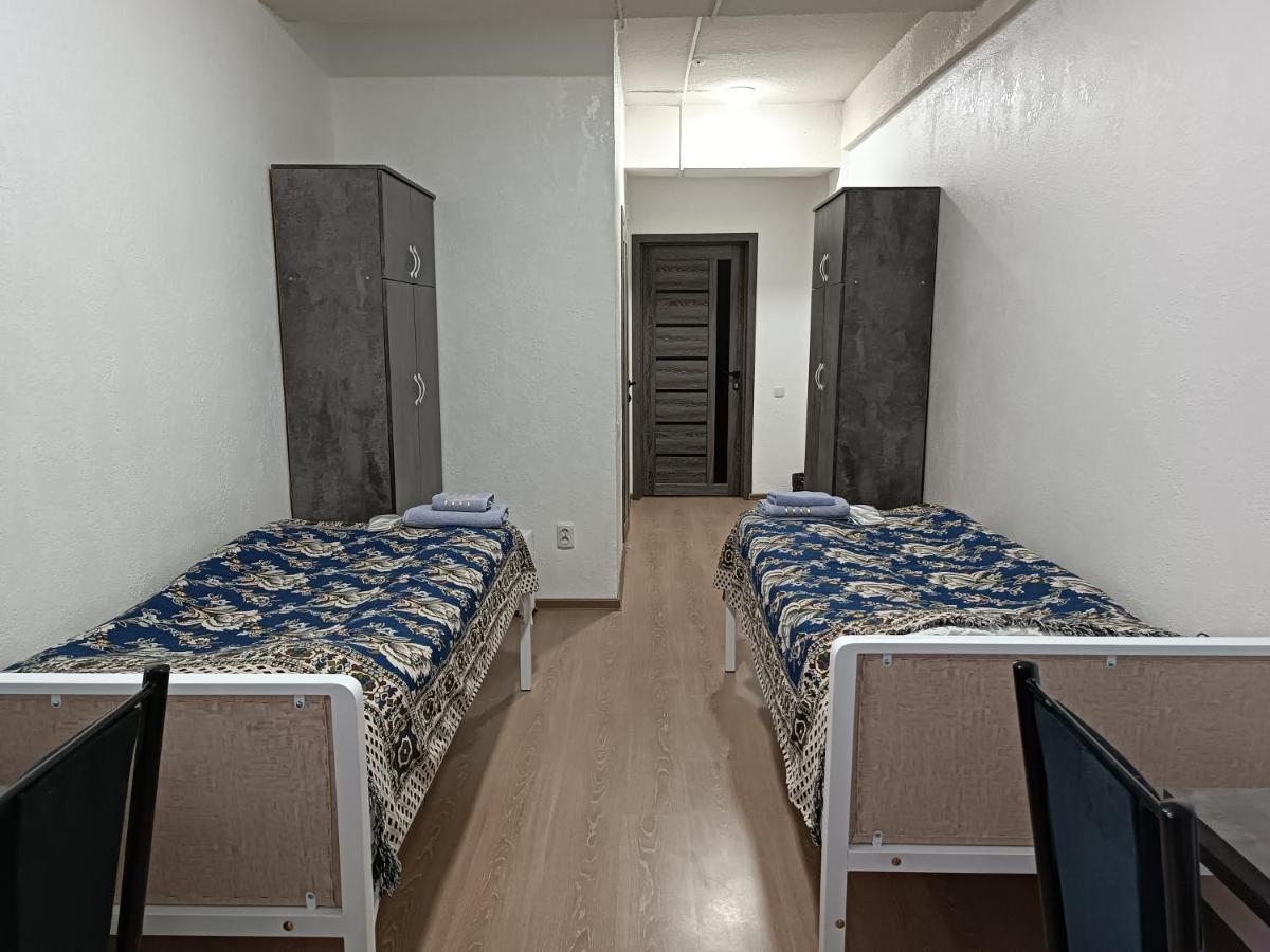 Nomad Inn Biszkek Zewnętrze zdjęcie