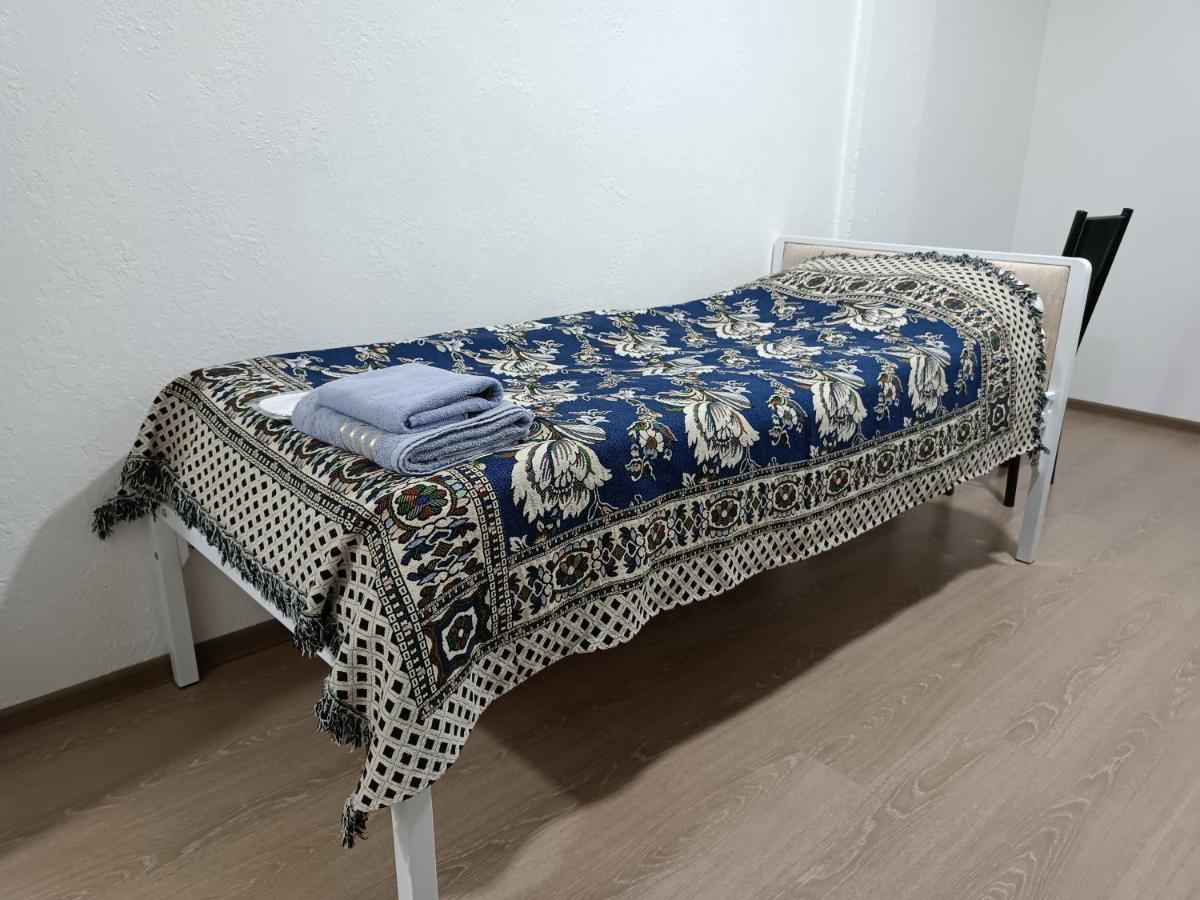 Nomad Inn Biszkek Zewnętrze zdjęcie