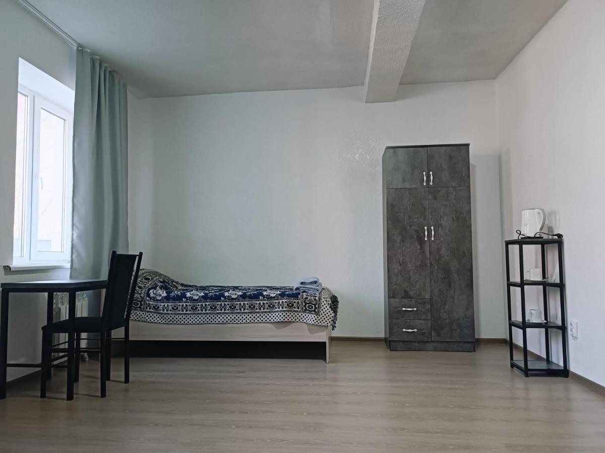 Nomad Inn Biszkek Zewnętrze zdjęcie